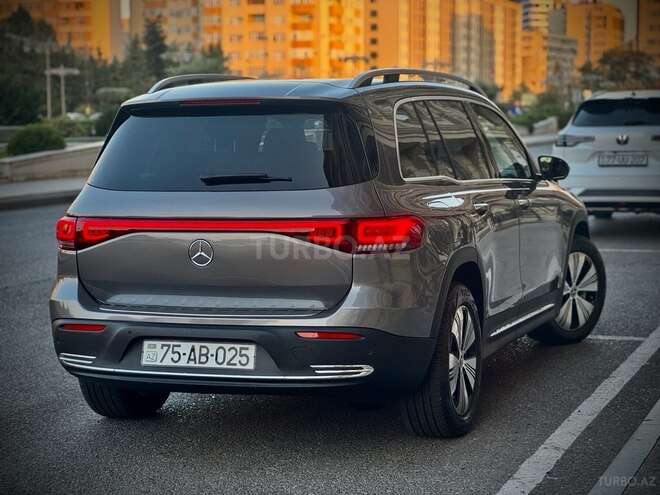 Mercedes EQB 250-6