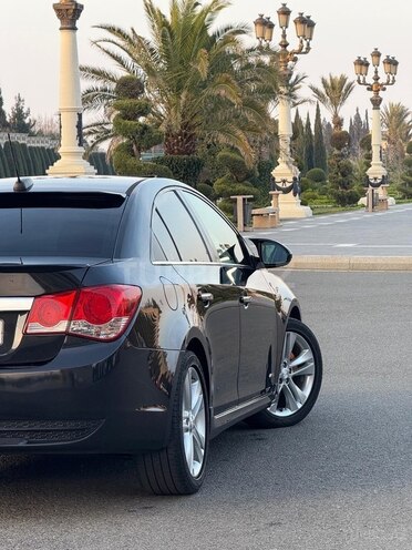 Chevrolet Cruze 2015, 241,402 km - 1.4 l - Gəncə