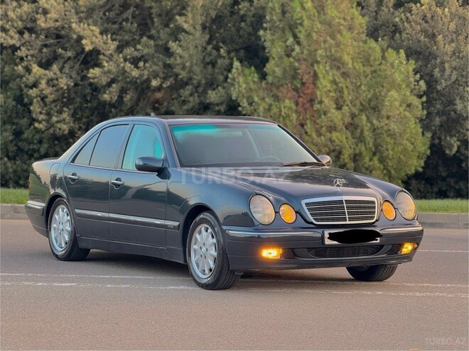 Mercedes E 220 1999, 280,000 km - 2.2 л - Bakı
