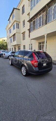Kia  2008, 302,436 km - 1.6 l - Bakı