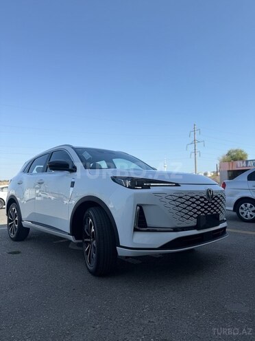 Changan CS 55 Plus 2025, 0 km - 1.5 л - Bakı