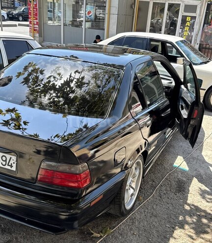 BMW 318 1992, 407,516 km - 1.8 l - Bakı