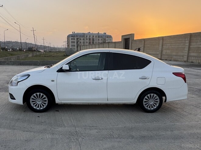 Nissan Sunny 2015, 236,428 km - 1.5 л - Bakı