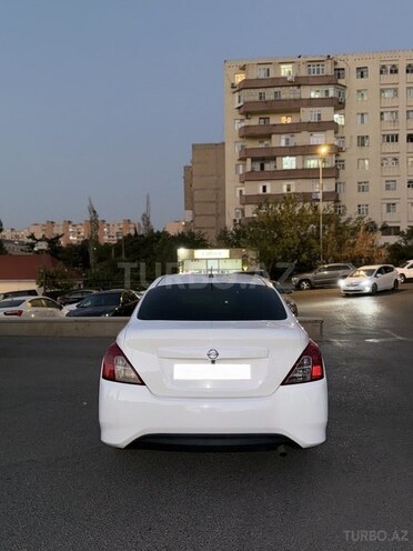 Nissan Sunny 2015, 236,428 km - 1.5 л - Bakı