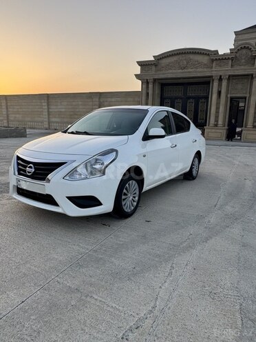Nissan Sunny 2015, 236,428 km - 1.5 л - Bakı