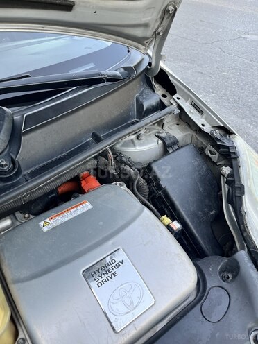 Toyota Prius 2008, 333,900 km - 1.5 l - Bərdə
