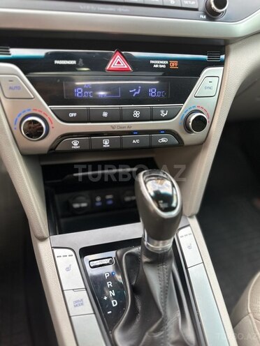 Hyundai Elantra 2016, 113,000 km - 2.0 l - Bakı