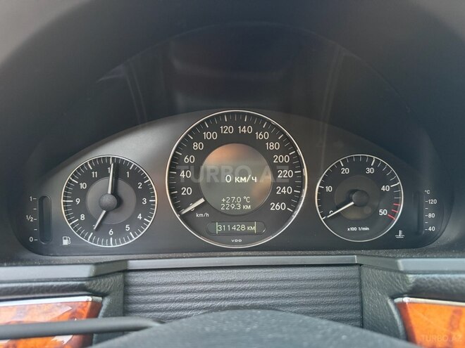 Mercedes E 220 2007, 311,500 km - 2.2 l - Bakı