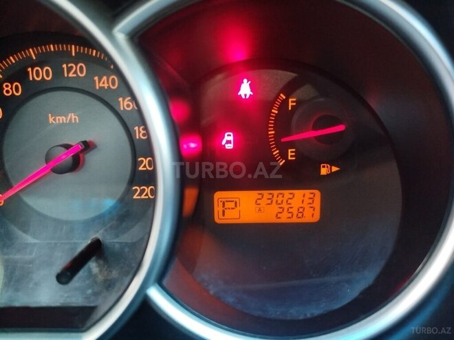 Nissan Tiida 2008, 230,000 km - 1.6 l - Bakı