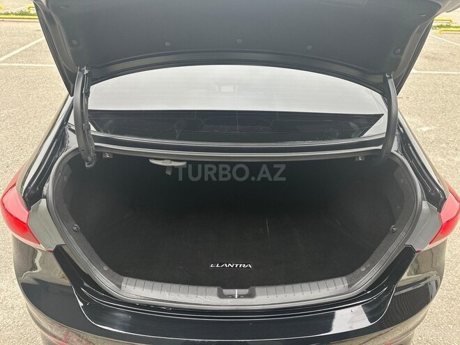Hyundai Elantra 2016, 63,000 km - 2.0 l - Bakı