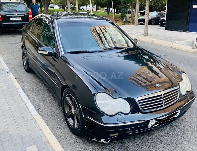 Mercedes C 320 2000, 268,500 km - 3.2 l - Bakı