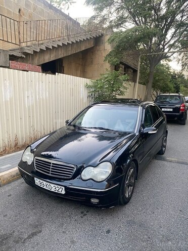 Mercedes C 320 2000, 268,500 km - 3.2 l - Bakı