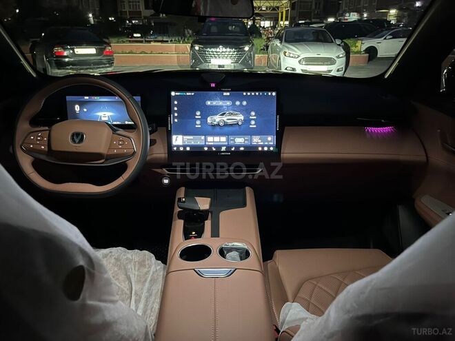 Changan  2025, 35 km - 1.5 l - Bakı