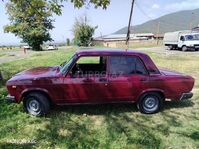 LADA (VAZ) 2107 2003, 56,000 km - 1.6 l - Qax