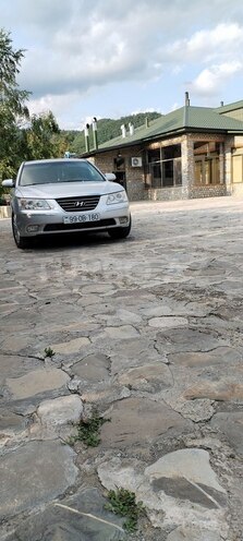 Hyundai Sonata-1
