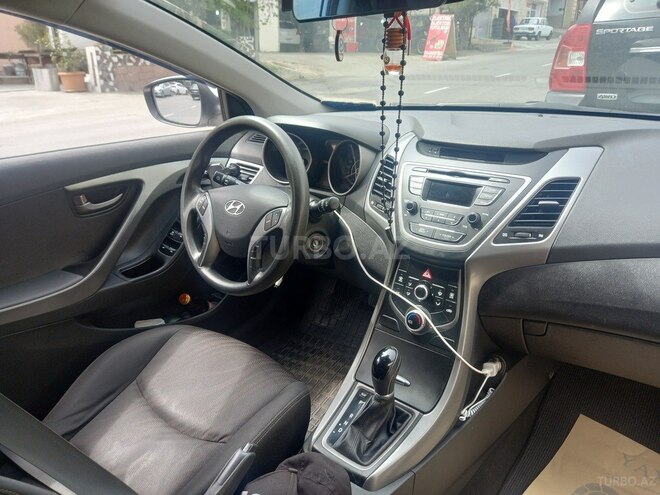 Hyundai Avante 2015, 250,000 km - 1.6 l - Bakı