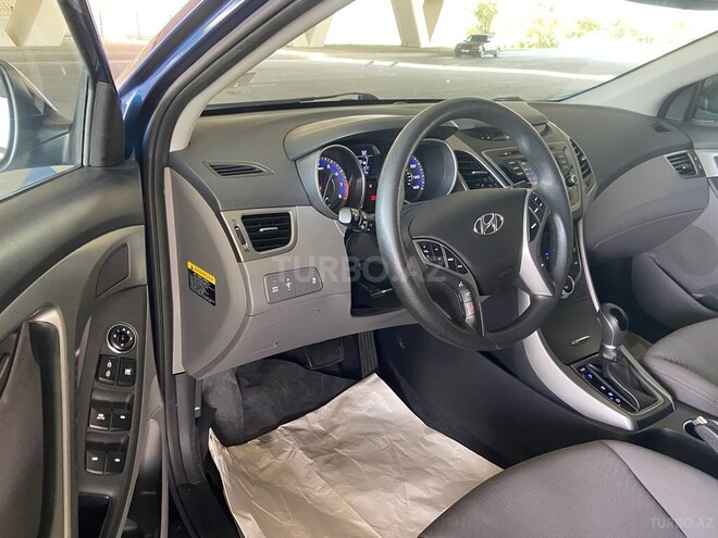 Hyundai Elantra 2015, 108,000 km - 1.8 л - Bakı