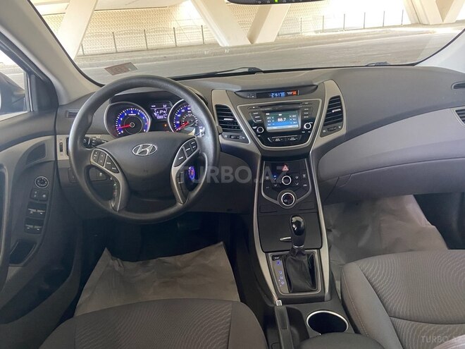 Hyundai Elantra 2015, 108,000 km - 1.8 л - Bakı