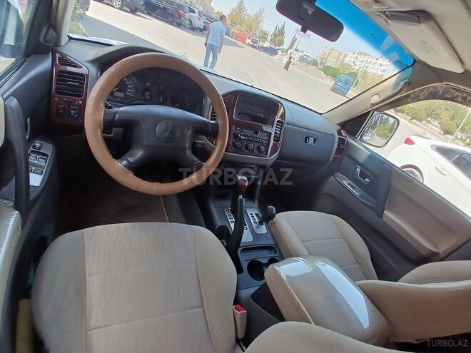Mitsubishi Pajero 2004, 276,000 km - 3.0 l - Bakı