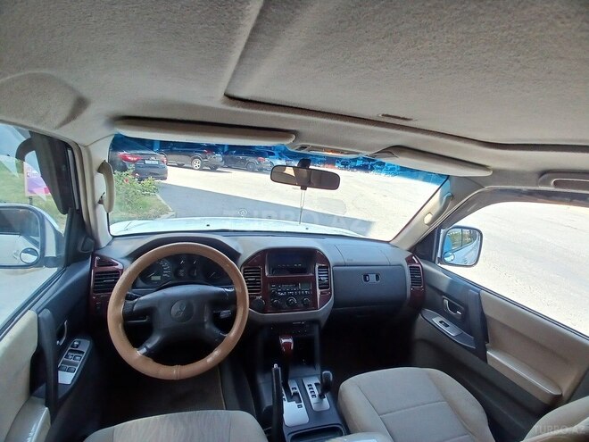 Mitsubishi Pajero 2004, 276,000 km - 3.0 l - Bakı