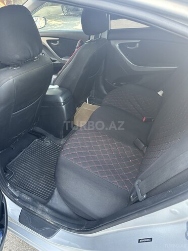 Hyundai Elantra 2015, 216,200 km - 1.8 l - Bakı