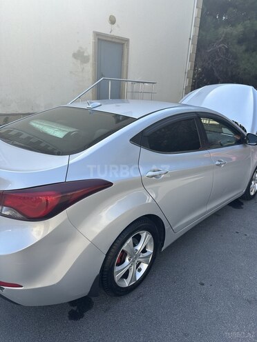 Hyundai Elantra 2015, 216,200 km - 1.8 l - Bakı