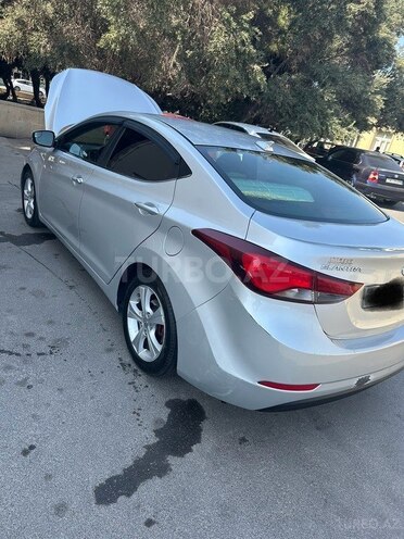 Hyundai Elantra 2015, 216,200 km - 1.8 l - Bakı