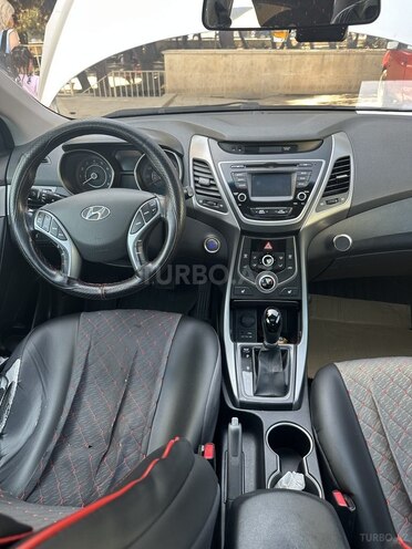 Hyundai Elantra 2015, 216,200 km - 1.8 l - Bakı