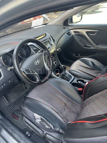 Hyundai Elantra 2015, 216,200 km - 1.8 l - Bakı
