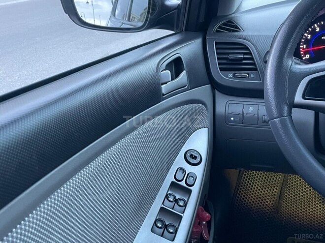 Hyundai Accent 2013, 270,000 km - 1.6 l - Sumqayıt