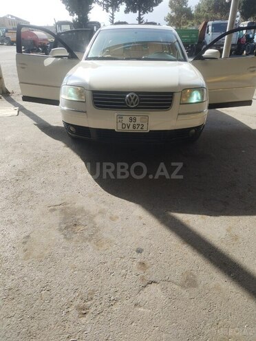 Volkswagen Passat 2002, 295,947 km - 1.8 l - Tovuz