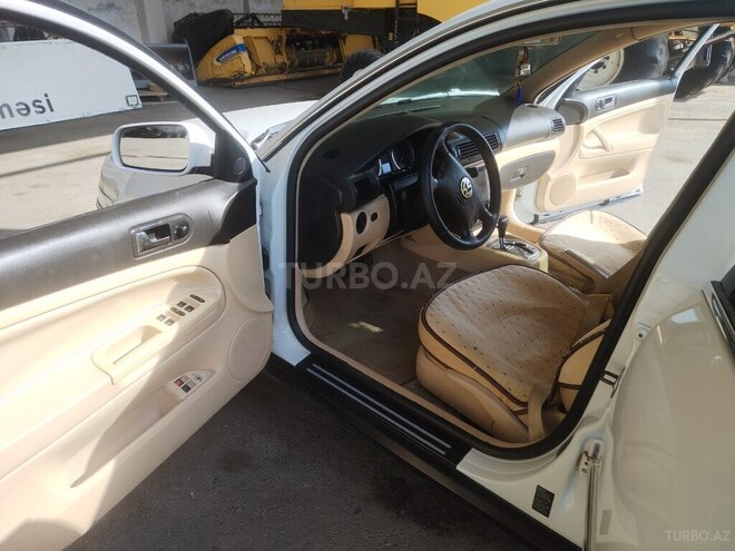 Volkswagen Passat 2002, 295,947 km - 1.8 l - Tovuz