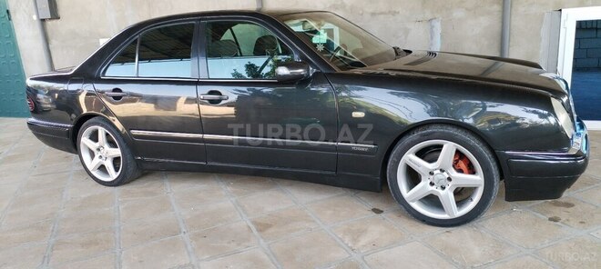 Mercedes E 230 1996, 400,000 km - 2.3 l - Neftçala
