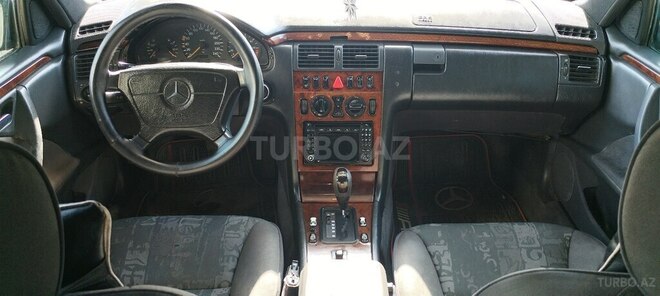 Mercedes E 230 1996, 400,000 km - 2.3 l - Neftçala