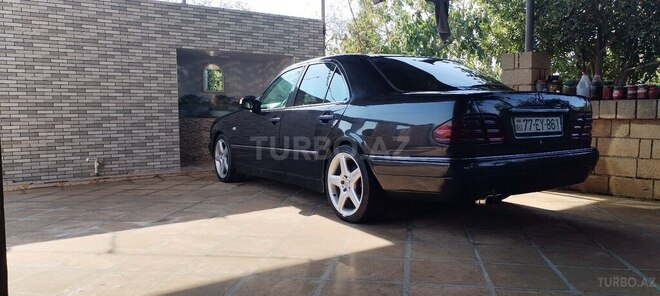 Mercedes E 230 1996, 400,000 km - 2.3 l - Neftçala