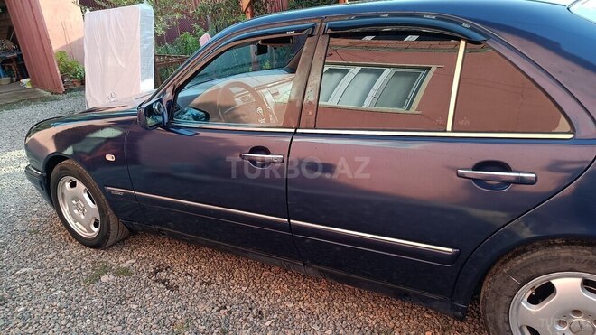 Mercedes E 200 1995, 285,000 km - 2.0 l - Lənkəran