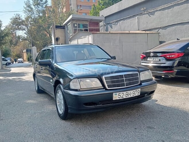 Mercedes C 220 2000, 320,000 km - 2.1 l - Bakı