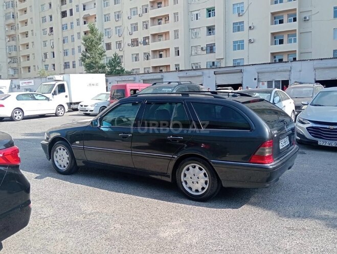 Mercedes C 220 2000, 320,000 km - 2.1 l - Bakı