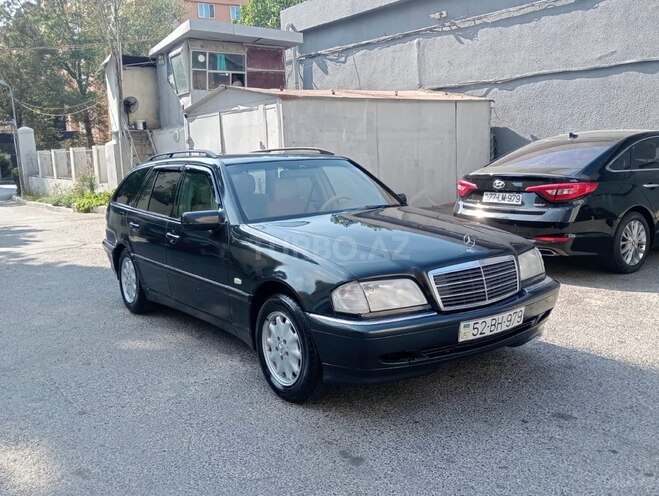 Mercedes C 220 2000, 320,000 km - 2.1 l - Bakı