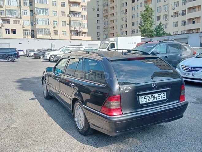 Mercedes C 220 2000, 320,000 km - 2.1 l - Bakı