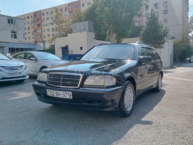 Mercedes C 220 2000, 320,000 km - 2.1 l - Bakı