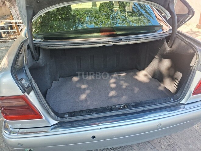 Mercedes E 220 1997, 355,000 km - 2.2 l - Bakı