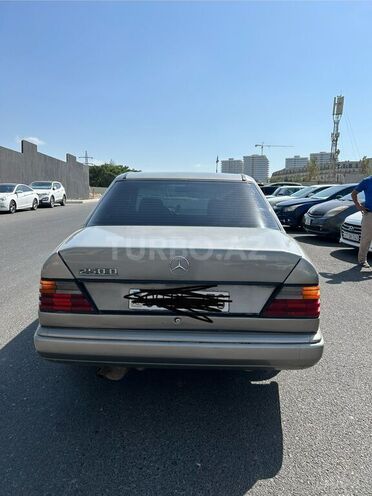 Mercedes E 250 1992, 388,888 km - 2.5 л - Bakı