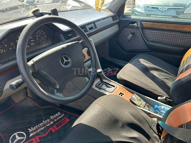 Mercedes E 250 1992, 388,888 km - 2.5 л - Bakı