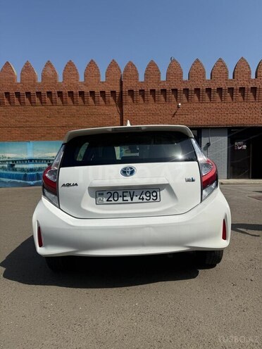 Toyota Aqua 2018, 93,000 km - 1.5 l - Gəncə