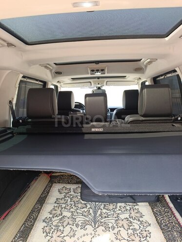Land Rover Discovery-12