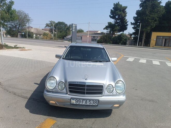 Mercedes E 240 1999, 416,212 km - 2.4 л - Xudat