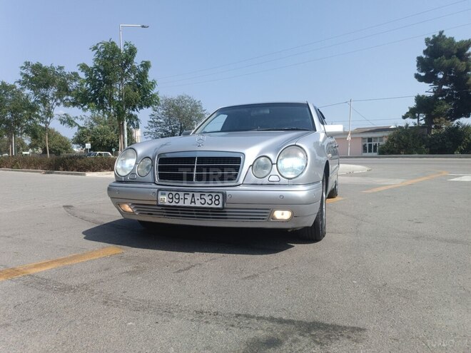 Mercedes E 240 1999, 416,212 km - 2.4 л - Xudat