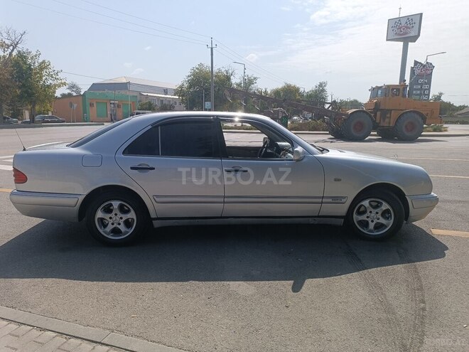 Mercedes E 240 1999, 416,212 km - 2.4 л - Xudat