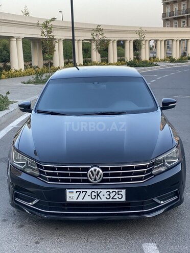 Volkswagen Passat 2017, 136,969 km - 1.8 л - Bakı